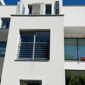 HOLIDAY HOME Apart 108 przy plaży z balkonem