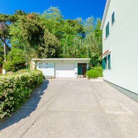 Apartments Ruzica M Lopar