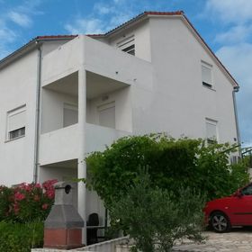 Apartment Private Garden Vodice