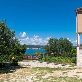 House Sea and river Kruševo