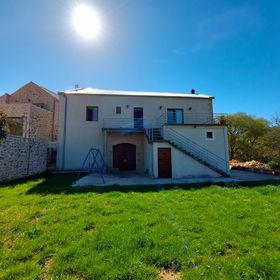 Apartment Niki Tribalj