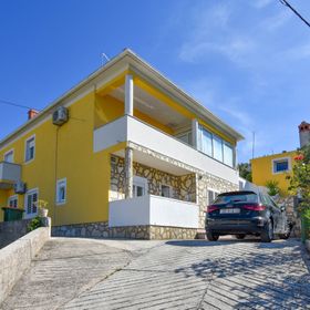 Apartment S and E Kali