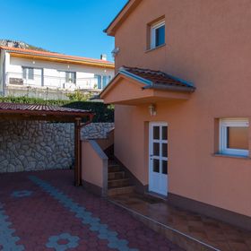 Apartment Yasmin Bribir