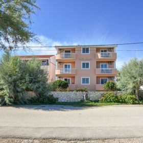 Apartments Anita Ugrinic