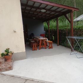 HARCSÁZTAT-LAK Tiszaderzs