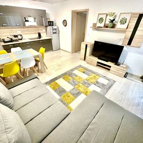 Pine Apartment & Pool Siófok