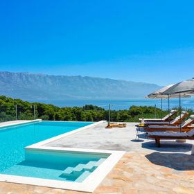 Villa Frida Sumartin