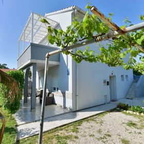 Apartmanok Parkolóhellyel Vir - 19562