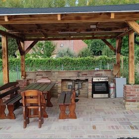 Nőszőfű Vendégházak Tiszaderzs