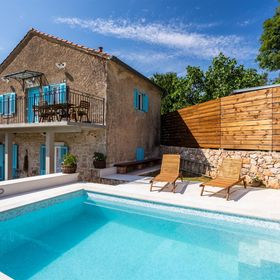 Stone House Katarina Klimno