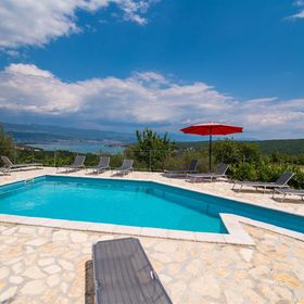 Holiday House Rosalia Sužan