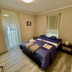 ELVIS Apartman Pápa