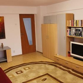 Apartament Hanna Uricani
