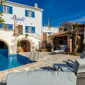 Villa Dunatić Županje Dobrinj