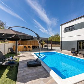 Villa George Hlapa Dobrinj