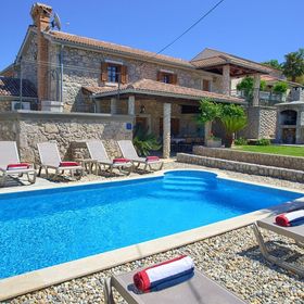 Apartment Magdalea Hlapa Dobrinj