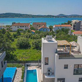 Vendégház Srima - CDJ996