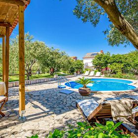 Apartman Mundanije - CKR623