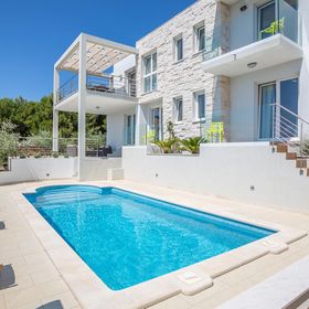 Vendégház Bol - CDB763