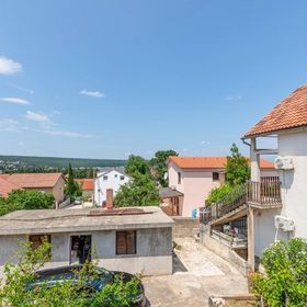 Apartman Gornji Karin - CDI434