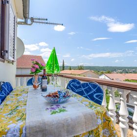 Apartman Gornji Karin - CDI434