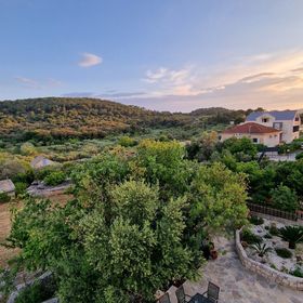 Apartments Esthera Okrug Donji