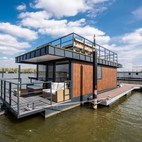 Panoráma Úszóház 2 Abádszalók