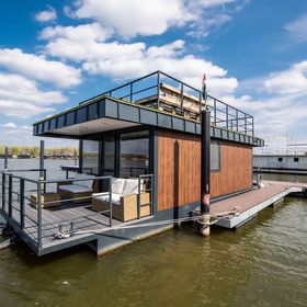 Panoráma Úszóház 2 Abádszalók