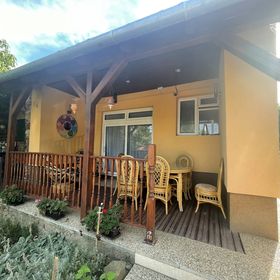 MaNoMi Vendégház Balatonrendes