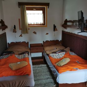 Novákfalva Üdülőfalu Velem