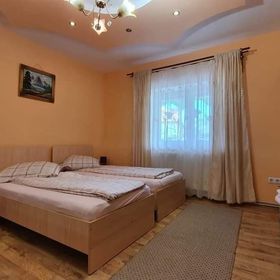 La Moșu-n Retezat Nucșoara