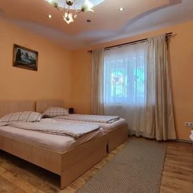 La Moșu-n Retezat Nucșoara