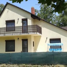 Hullám Nyaraló***** Balatonmáriafürdő