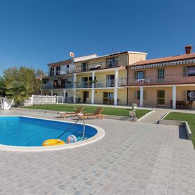 Apartman Vrsar - CIE999