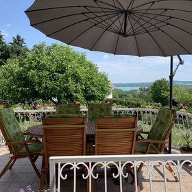 Esz-Ti Apartman Tihany