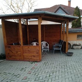 Yellow Vendégház Püspökladány