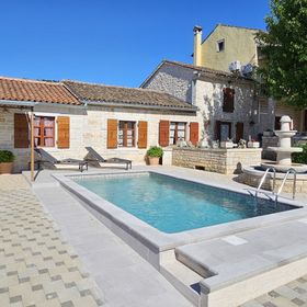 Apartments Vesna with Pool Istria