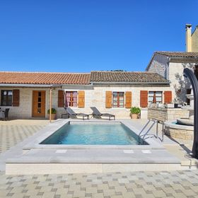 Apartments Vesna with Pool Istria