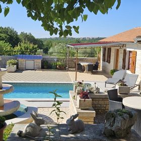 Apartments Vesna with Pool Istria