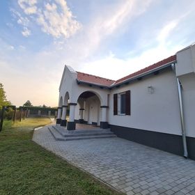 Szivecskés Vendégház Cegléd