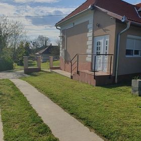 Akácvirág Vendégház Segesd