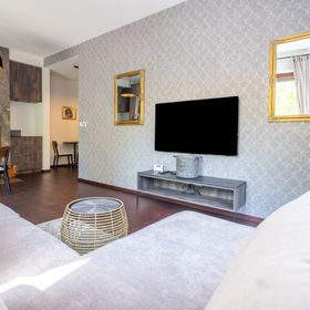 Apartamenty InPoint - Krowoderska 66. 2 sypialnie + ogród. 