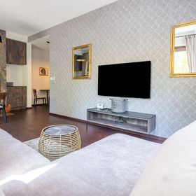 Apartamenty InPoint - Krowoderska 66. 2 sypialnie + ogród. 