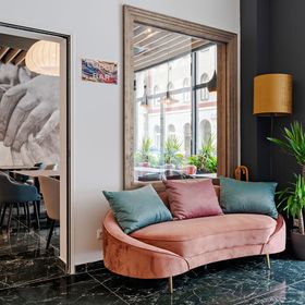 Onyx Luxury****Budapest