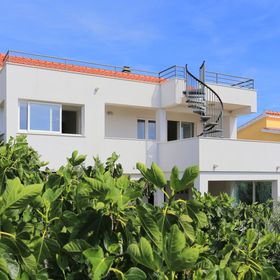 Apartmanok Parkolóhellyel Kanica, Rogoznica - 19716 Kanica