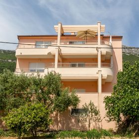 Apartmanok Parkolóhellyel Kastel Stari, Kastela - 19740 Kaštel Stari
