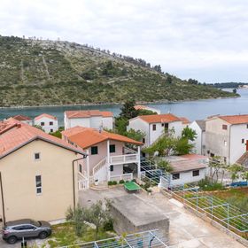 Nyaralóház A Tenger Mellett Stupin Celine, Rogoznica - 19871 Stupin Čeline