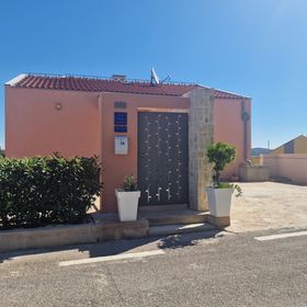 Apartmanok A Tenger Mellett Sali, Dugi Otok - 19880 Sali