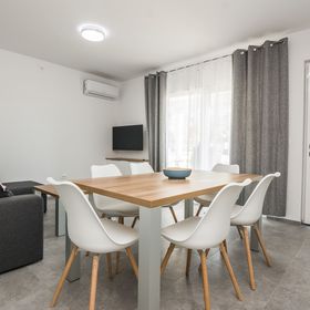 Apartmanok Parkolóhellyel Vir - 20013