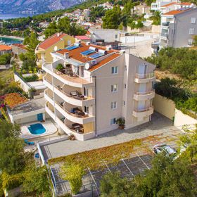 Apartmanok Családok Részére Medencével Brela, Makarska - 20066 Brela
